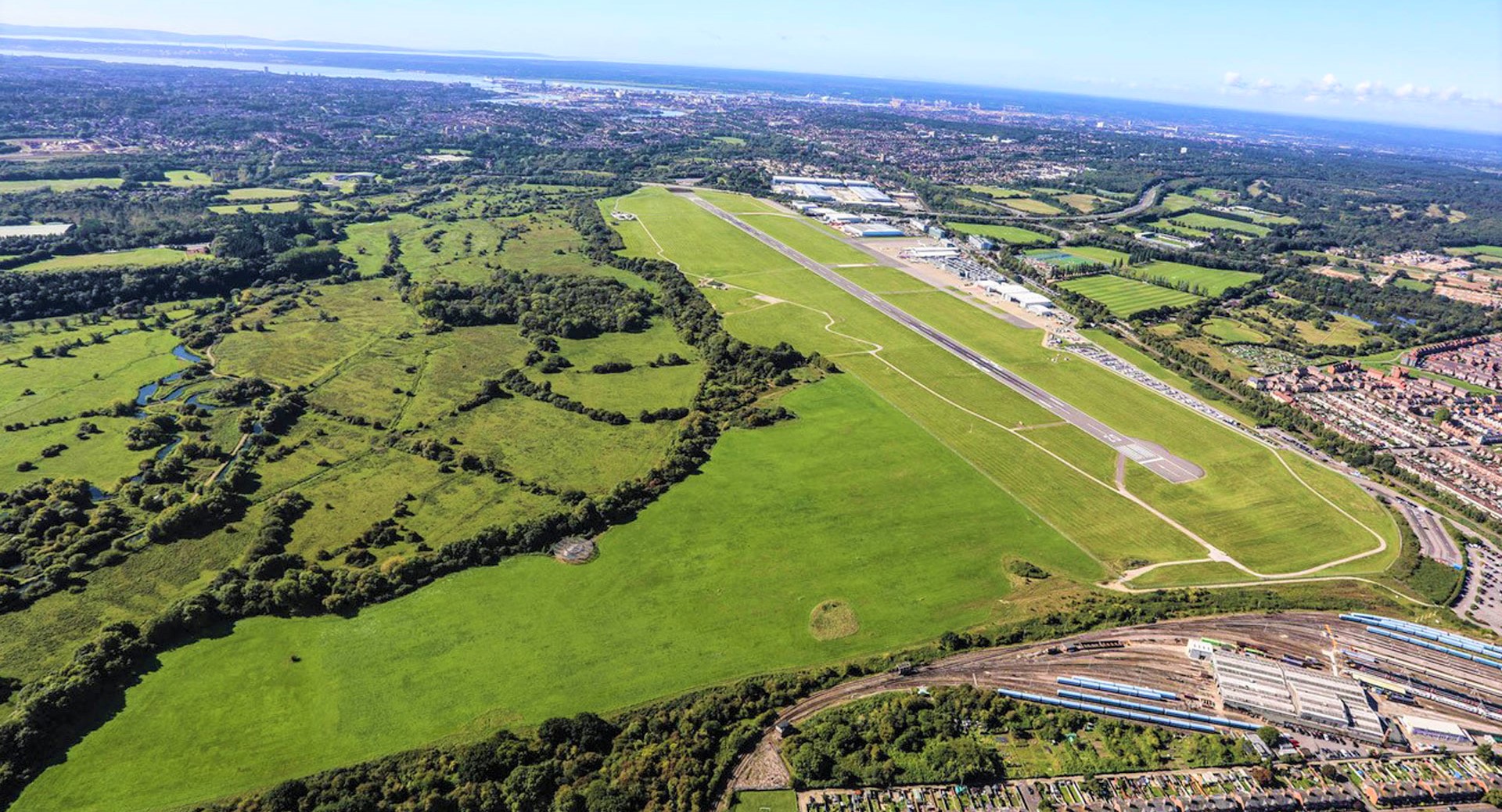 Southampton  Airport  runway  extension  is  going  to  be  reality  -  Approval granted after another marathon Debate !